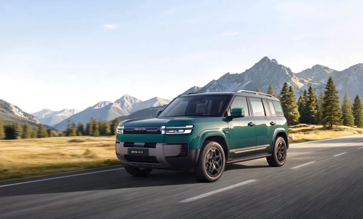 BYD Ti7: SUV quadrado com híbrido plug-in estreia na Europa e pode chegar ao Brasil