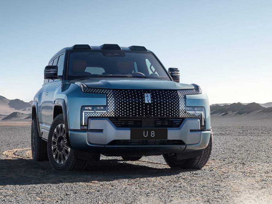 Yangwang no Brasil em 2027: BYD traz SUV que flutua na água e superesportivo de 1.306 cv
